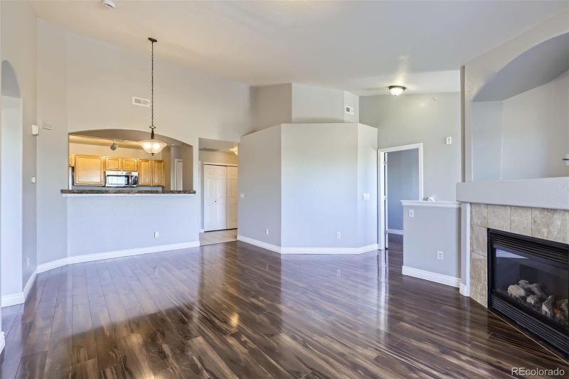 5255 Memphis St #824, Denver, CO 80239