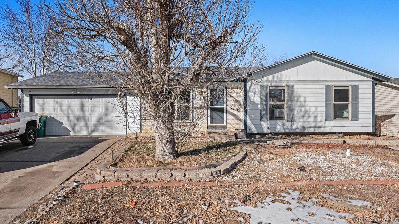 2443 S Memphis Way, Aurora, CO 80013