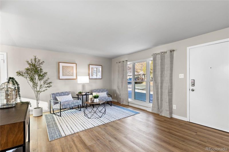 446 Dione Pl, Lone Tree, CO 80124