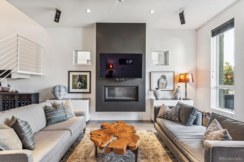 3048 Stout St, Denver, CO 80205