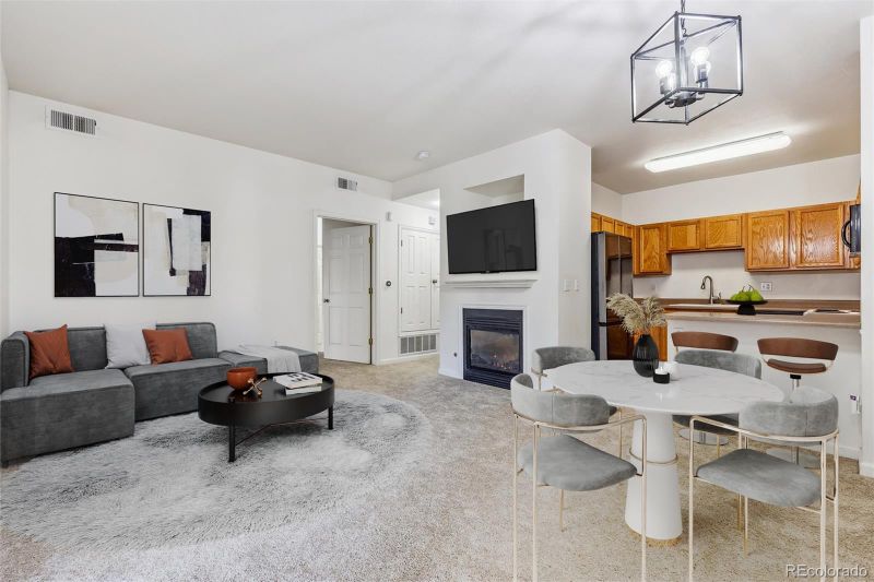 18287 E Floyd Ave #L, Aurora, CO 80013