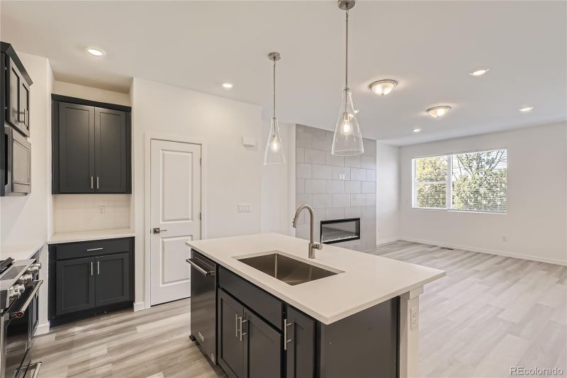 358 N Geneva, Aurora, CO 80010