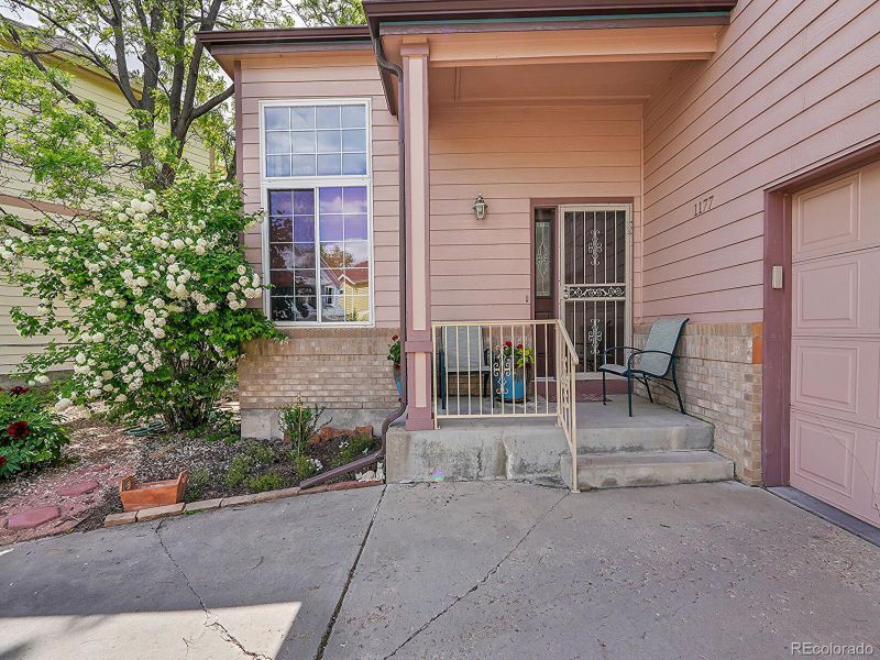 1177 S Rifle Cir, Aurora, CO 80017