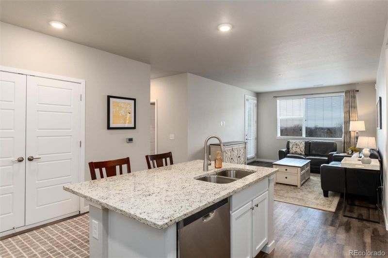 460 E Fremont Pl #301, Littleton, CO 80122