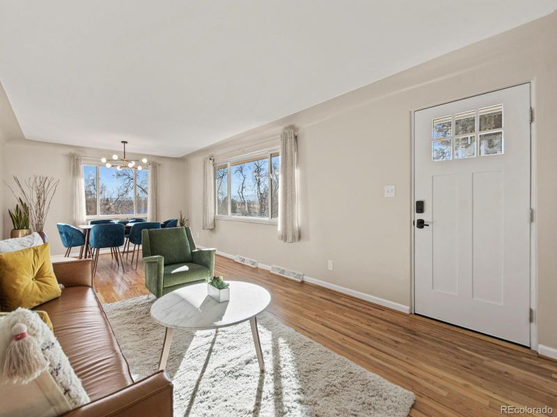 4890 S Inca St, Englewood, CO 80110