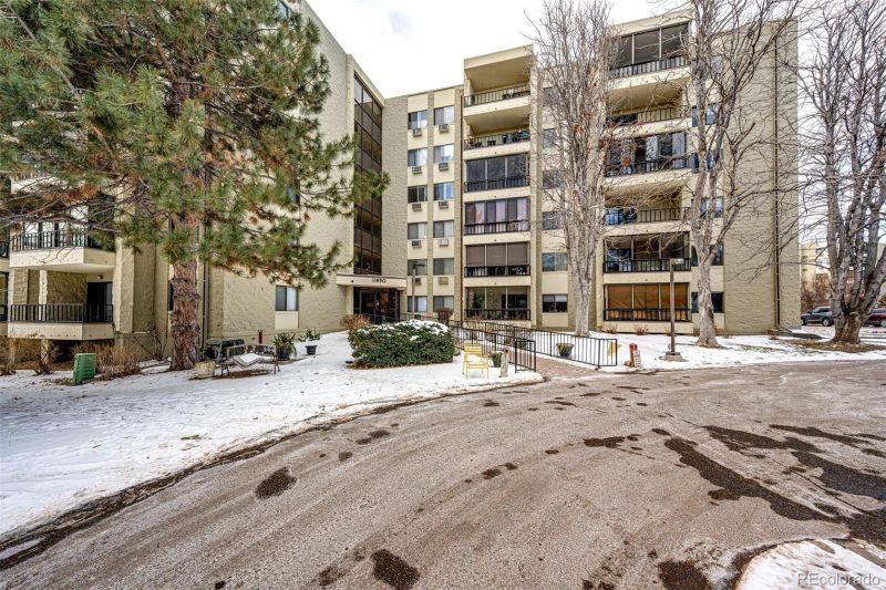 13890 E Marina Dr #107, Aurora, CO 80014
