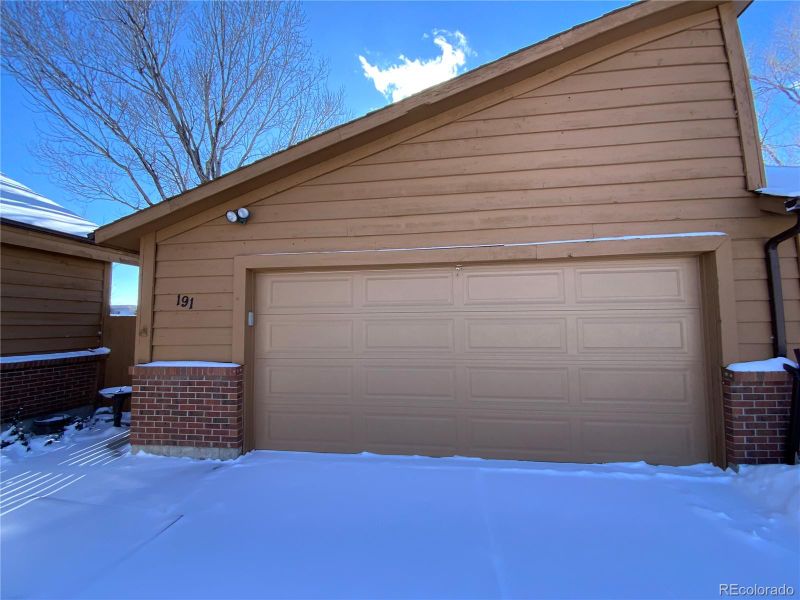 191 S Dearborn Cir, Aurora, CO 80012
