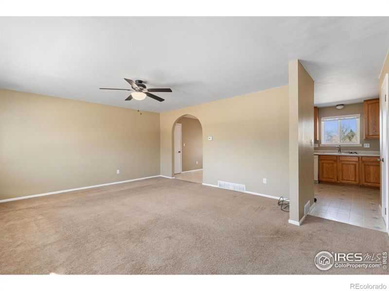 1537 Hilltop Dr, Longmont, CO 80504