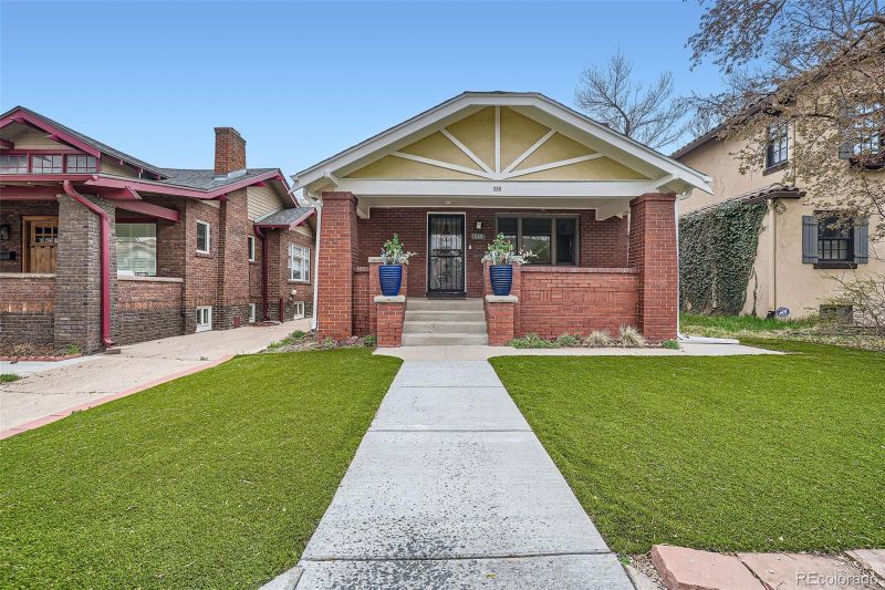 586 S Corona St, Denver, CO 80209
