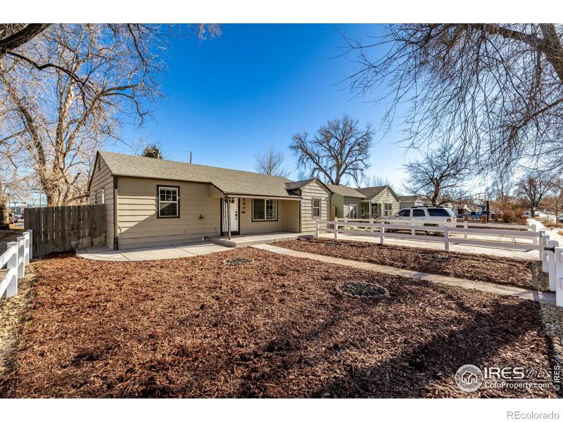 990 Hazel Ct, Denver, CO 80204