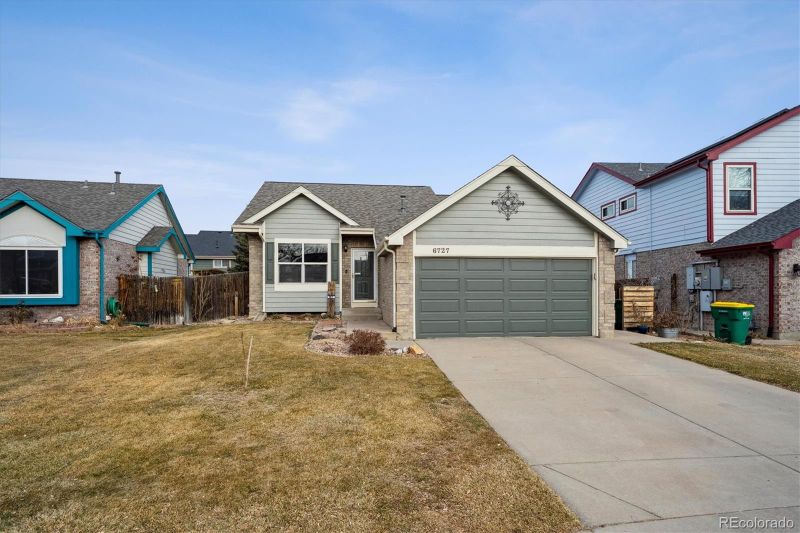 6727 E 123rd Dr, Thornton, CO 80602
