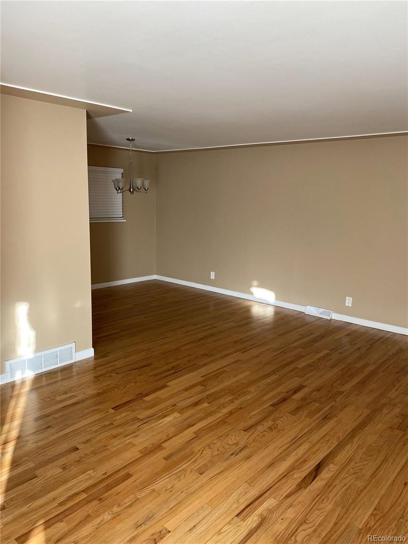 11623 E 6th Pl, Aurora, CO 80010