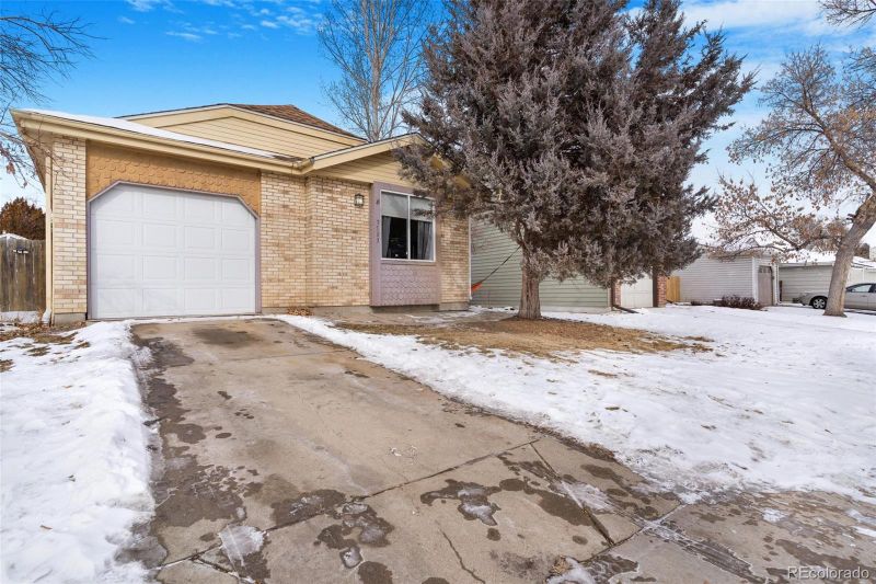 5783 W 76th Dr, Arvada, CO 80003