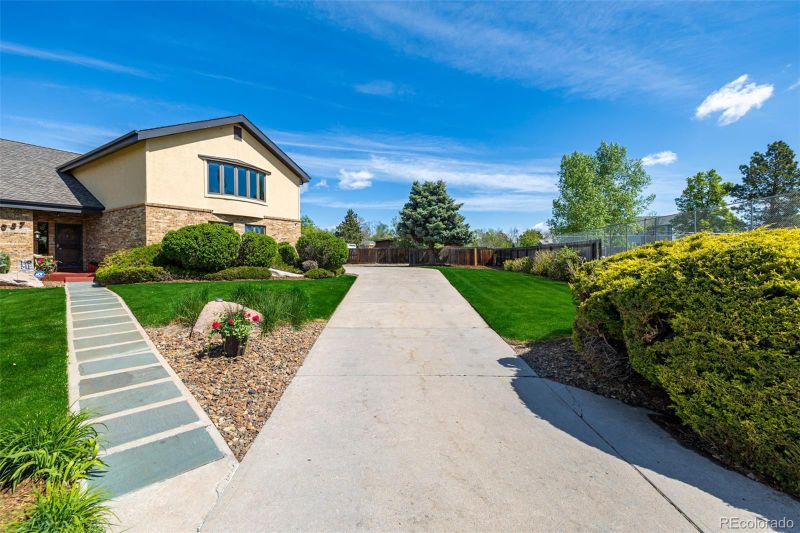 10037 Allison Ct, Broomfield, CO 80021