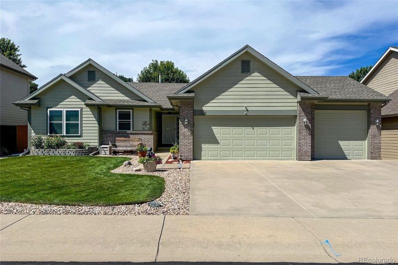 556 Barnwood Dr, Windsor, CO 80550