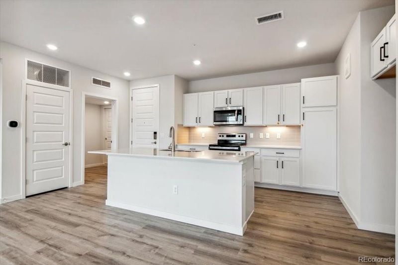 487 Interlocken Blvd #306, Broomfield, CO 80021