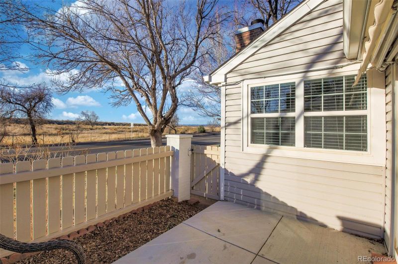 13739 E Marina Dr #B, Aurora, CO 80014