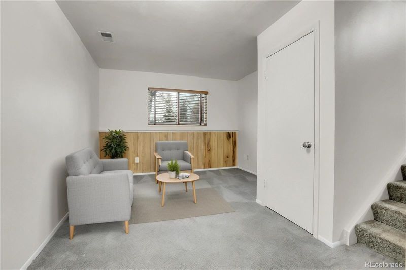 6250 S Windermere St, Littleton, CO 80120