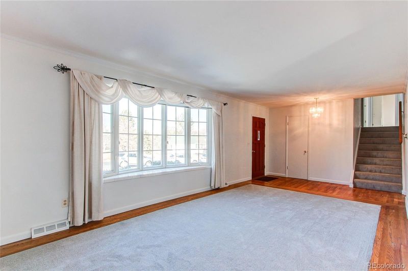 1528 W Meadowbrook Rd, Littleton, CO 80120