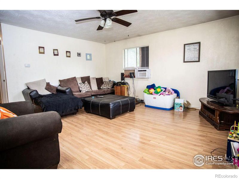 1541 12th St, Greeley, CO 80631