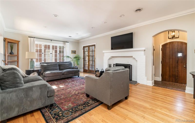 636 York St, Denver, CO 80206