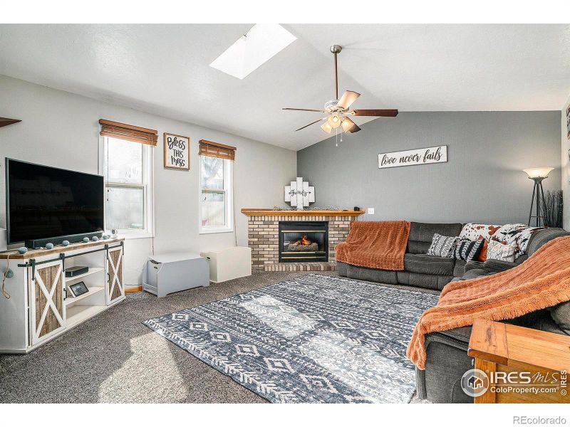 4976 W 5th St, Greeley, CO 80634