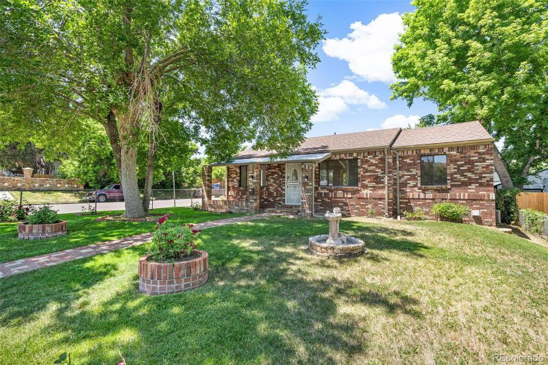 901 King St, Denver, CO 80204