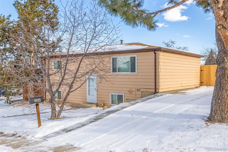 8932 Neil St, Thornton, CO 80260