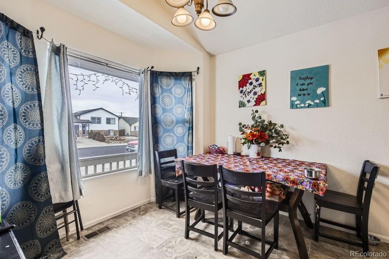 402 E 28th Street Rd, Greeley, CO 80631