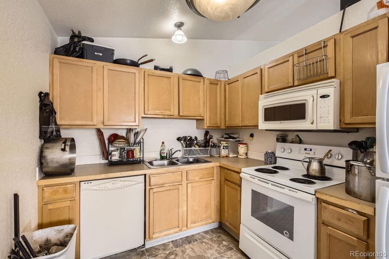 402 E 28th Street Rd, Greeley, CO 80631