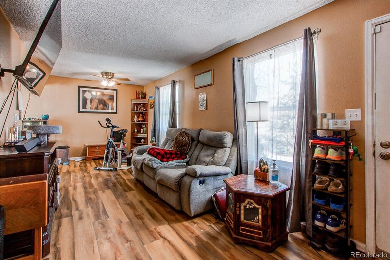1326 Keith Dr, Colorado Springs, CO 80916