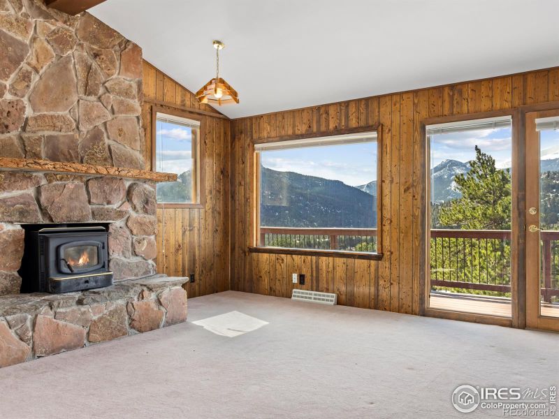 2330 Penstemon Dr, Estes Park, CO 80517