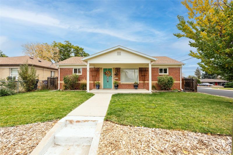 210 Zenobia St, Denver, CO 80219