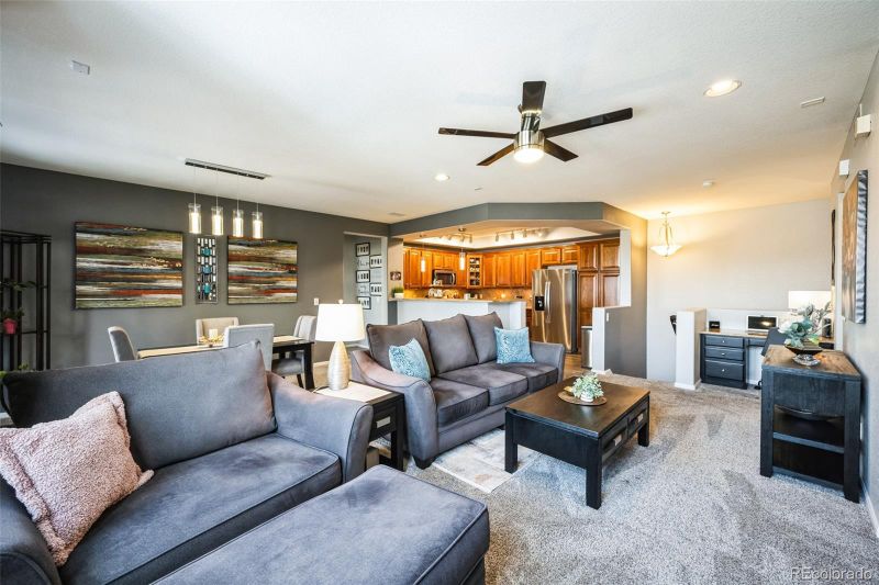 10587 Parkington Ln #B, Highlands Ranch, CO 80126