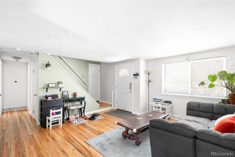 4191 S Eliot St, Englewood, CO 80110