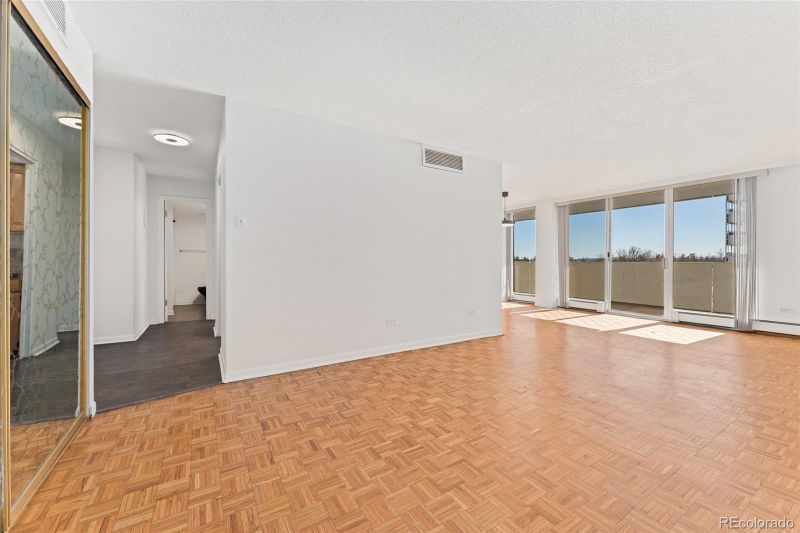 1250 N Humboldt St #1002, Denver, CO 80218