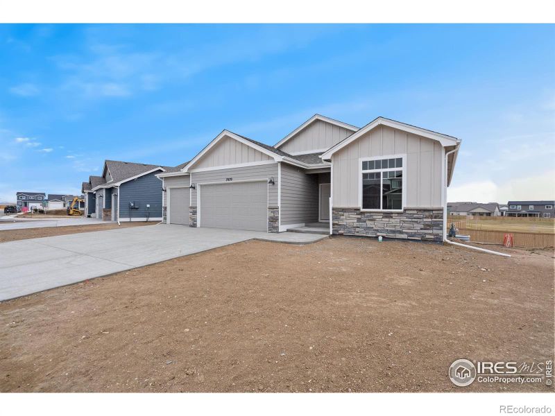 7070 Feather Reed Dr, Wellington, CO 80549