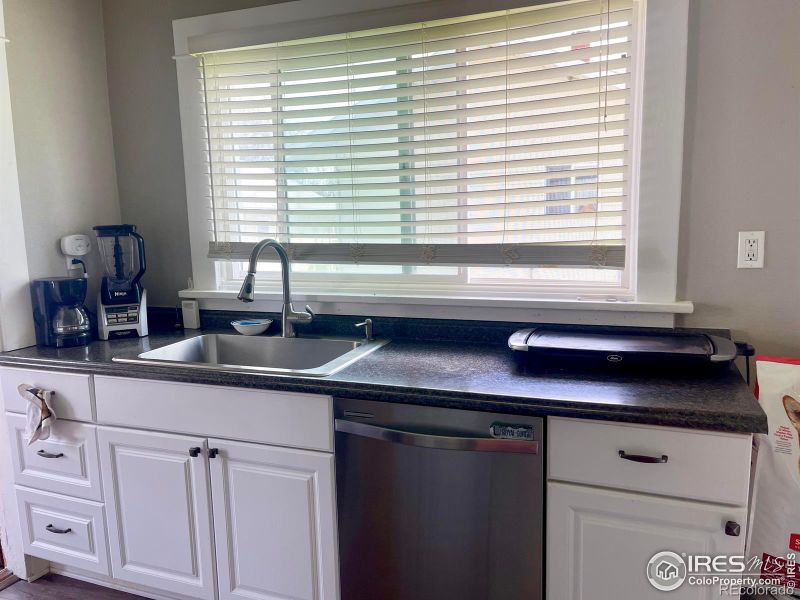 215 W Emerson St, Holyoke, CO 80734