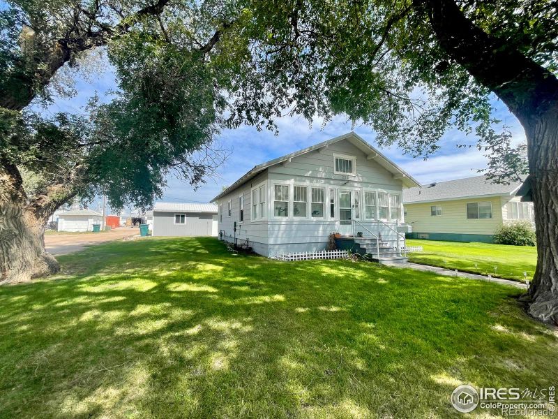 215 W Emerson St, Holyoke, CO 80734