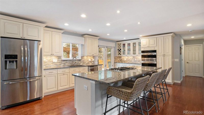 6933 S Dahlia St, Centennial, CO 80122