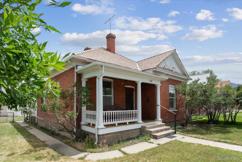 739 E St, Salida, CO 81201