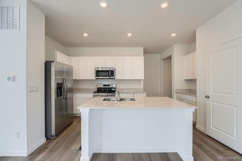 15267 Fillmore St, Thornton, CO 80602