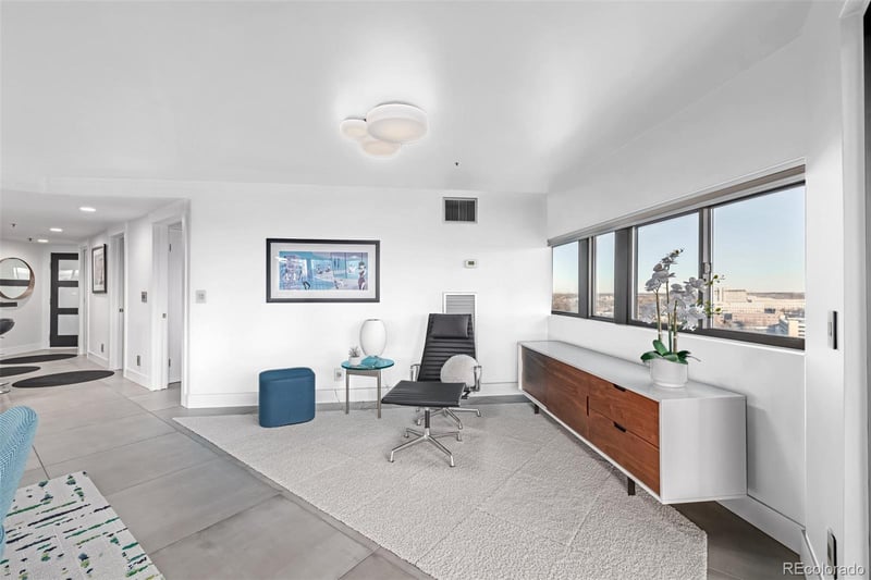 100 Park Ave W #1606, Denver, CO 80205