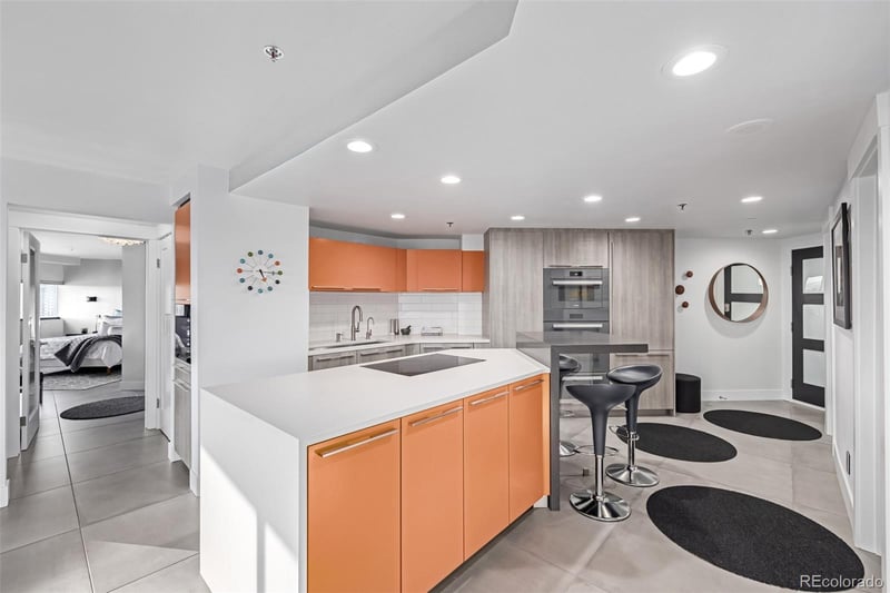 100 Park Ave W #1606, Denver, CO 80205