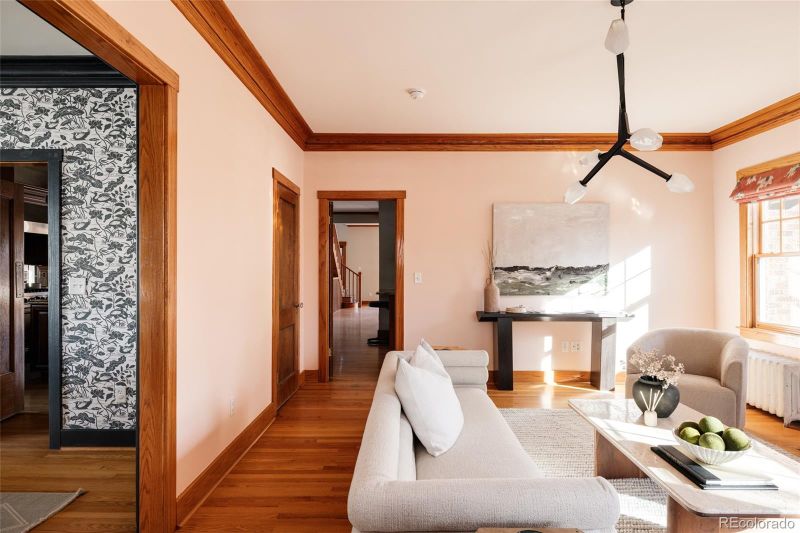 626 Fillmore St, Denver, CO 80206
