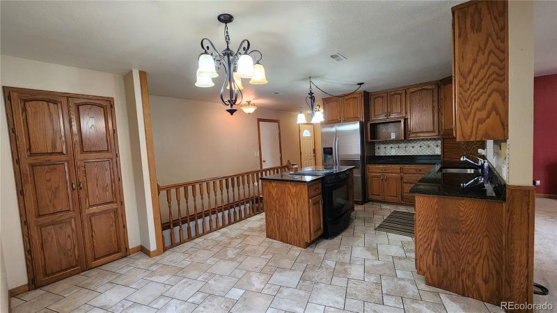 1130 S Bowman Ave, Holyoke, CO 80734