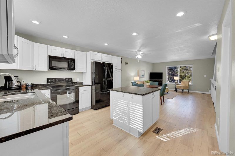 7360 E Princeton Ave, Denver, CO 80237