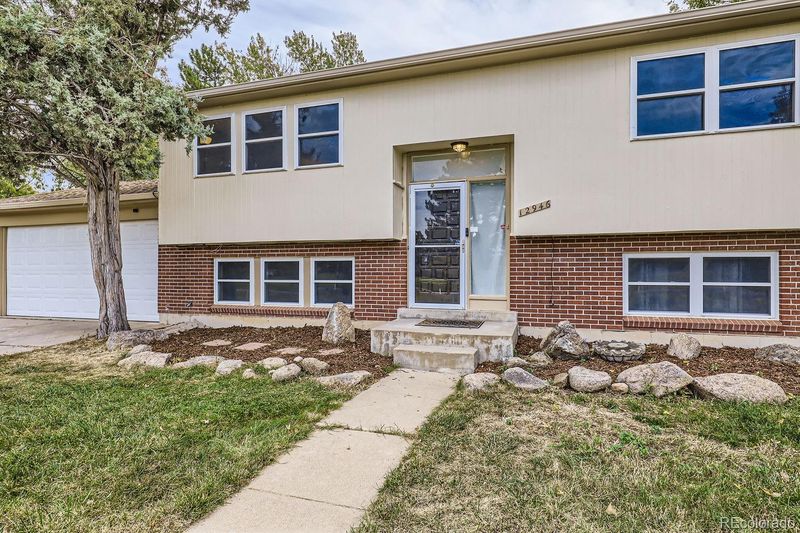 12946 Andrews Dr, Denver, CO 80239
