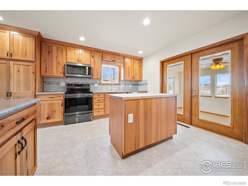 9597 County Road Y, Weldona, CO 80653