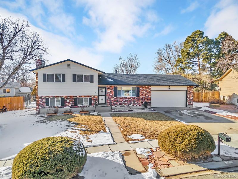 1318 Lewis Ln, Colorado Springs, CO 80915